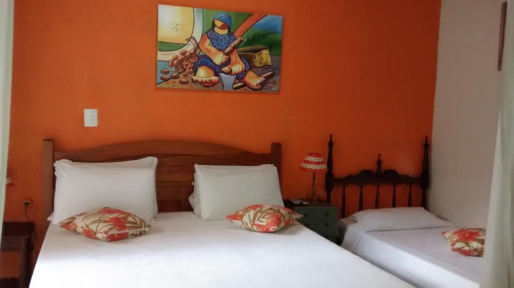 Pousada Arte Colonial - Casarao Historico Do Sec XVIII - Lancha Propria Araquari Rum bild